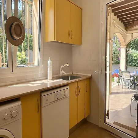 Pineda For Seven People In Villa Pals