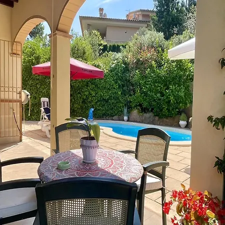 Villa Pineda For Seven People In Pals
